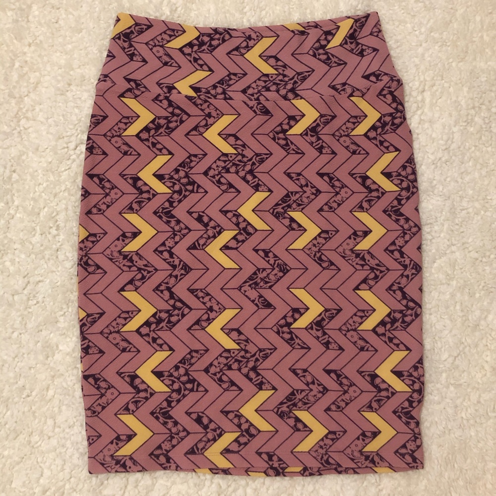 Lularoe Cassie Size Medium